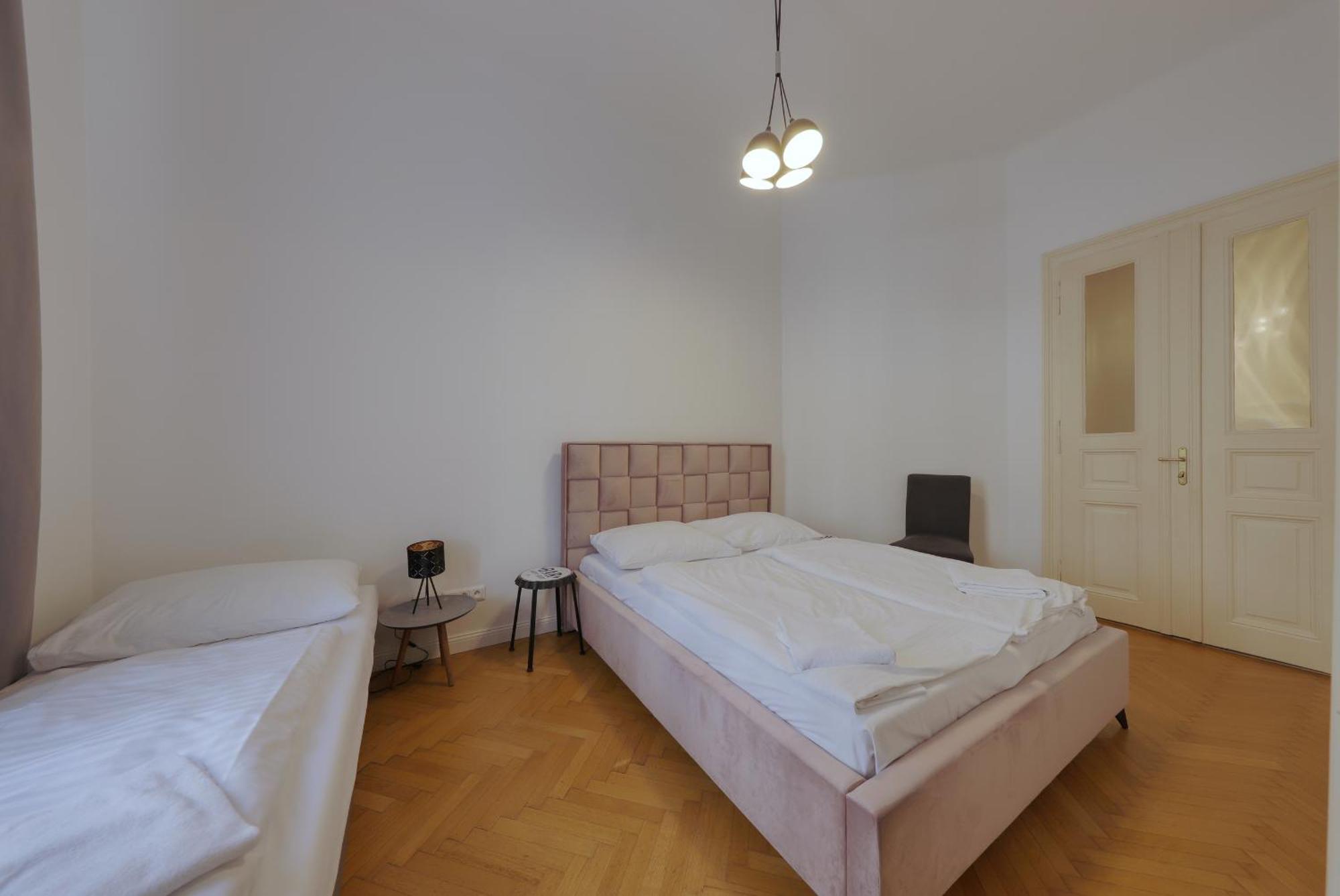 Beautiful At The Old Town Apartment *